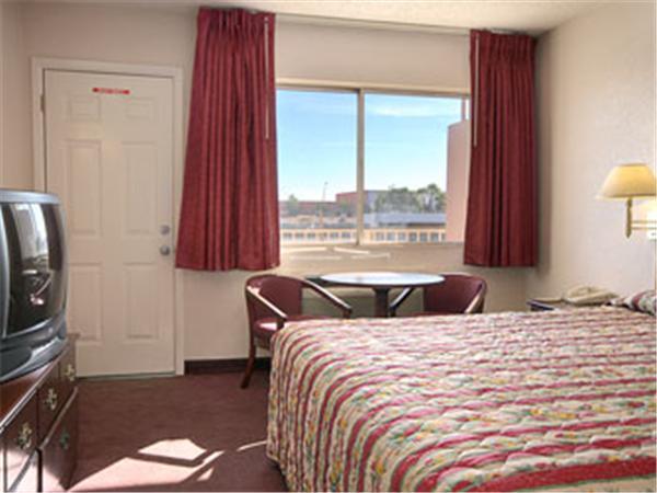 Travelodge By Wyndham Mesa Quarto foto